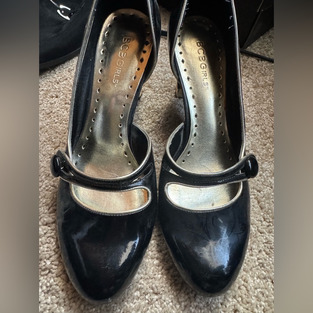 Black BCBG heels